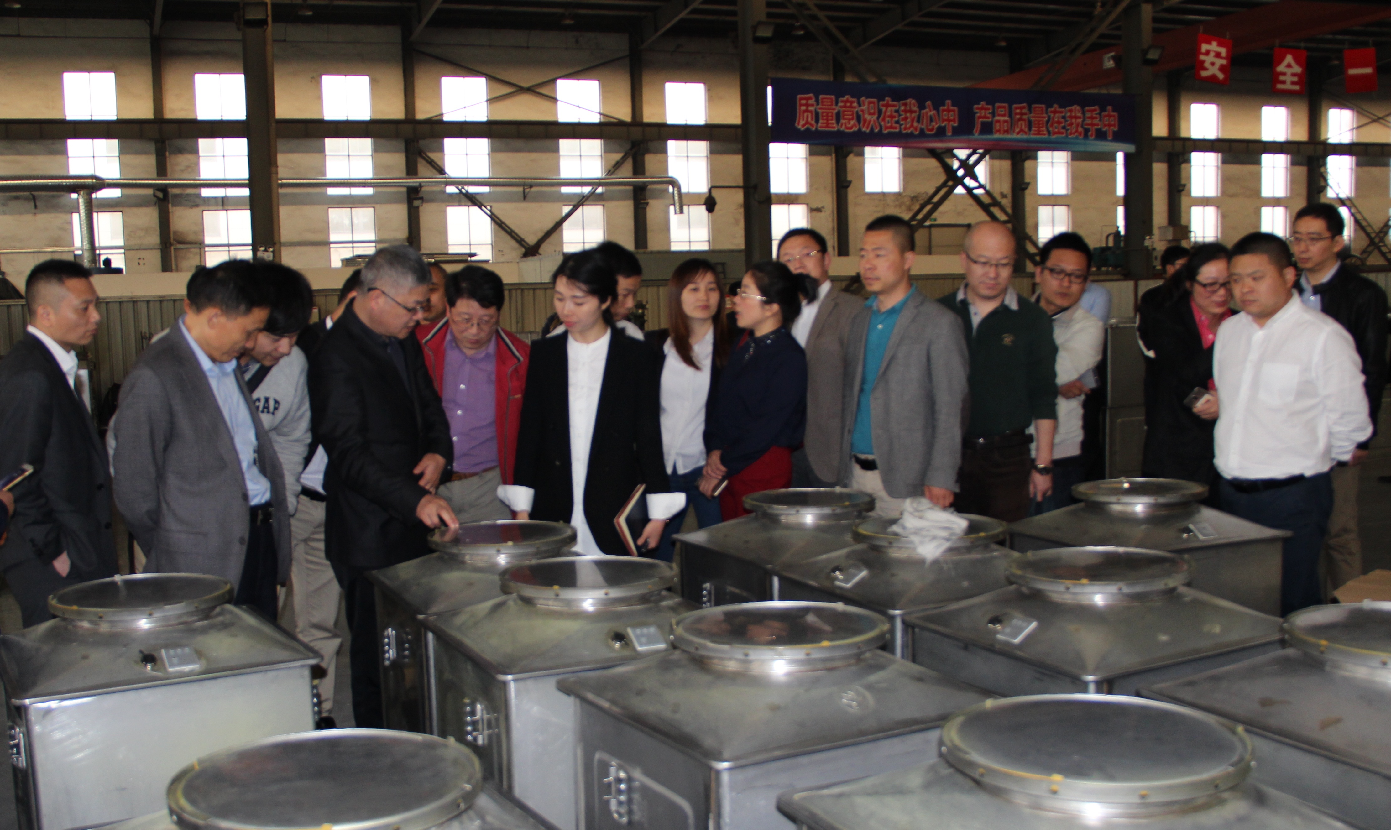 1597290209623452.jpg 2017050914024743587.jpg