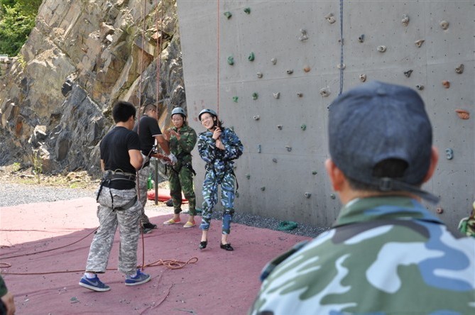 拓展 攀岩5.jpg