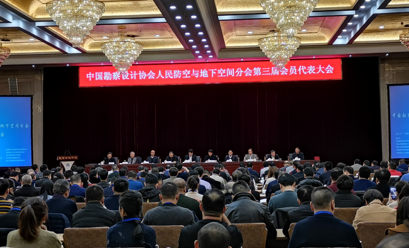 美女被吸乳羞羞白丝69xx