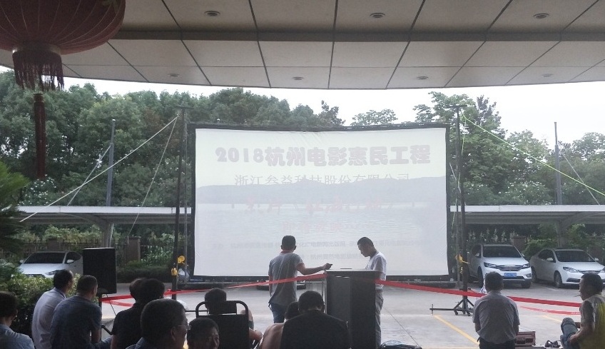 美女被吸乳羞羞白丝69xx