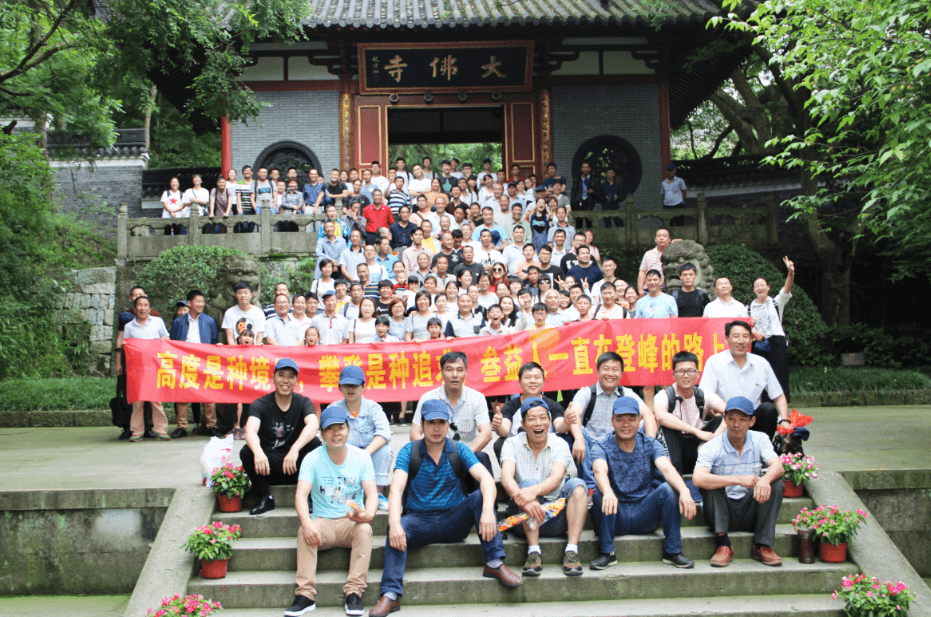 美女被吸乳羞羞白丝69xx