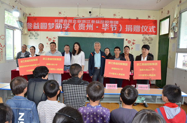 美女被吸乳羞羞白丝69xx