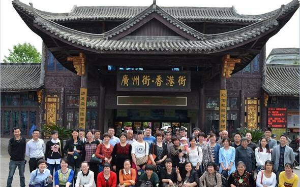 美女被吸乳羞羞白丝69xx