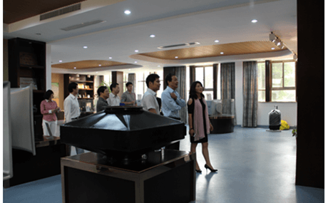 美女被吸乳羞羞白丝69xx