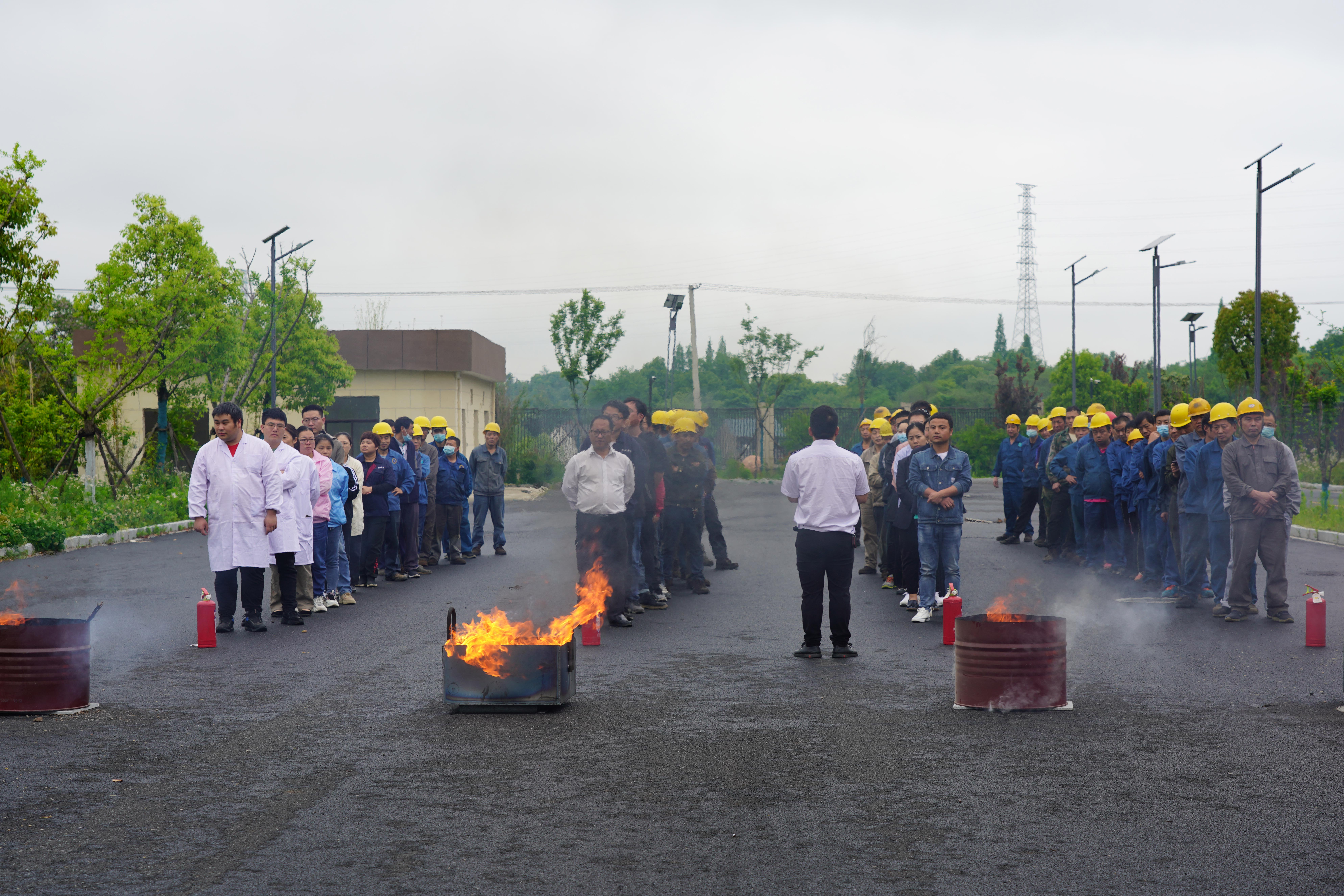 美女被吸乳羞羞白丝69xx