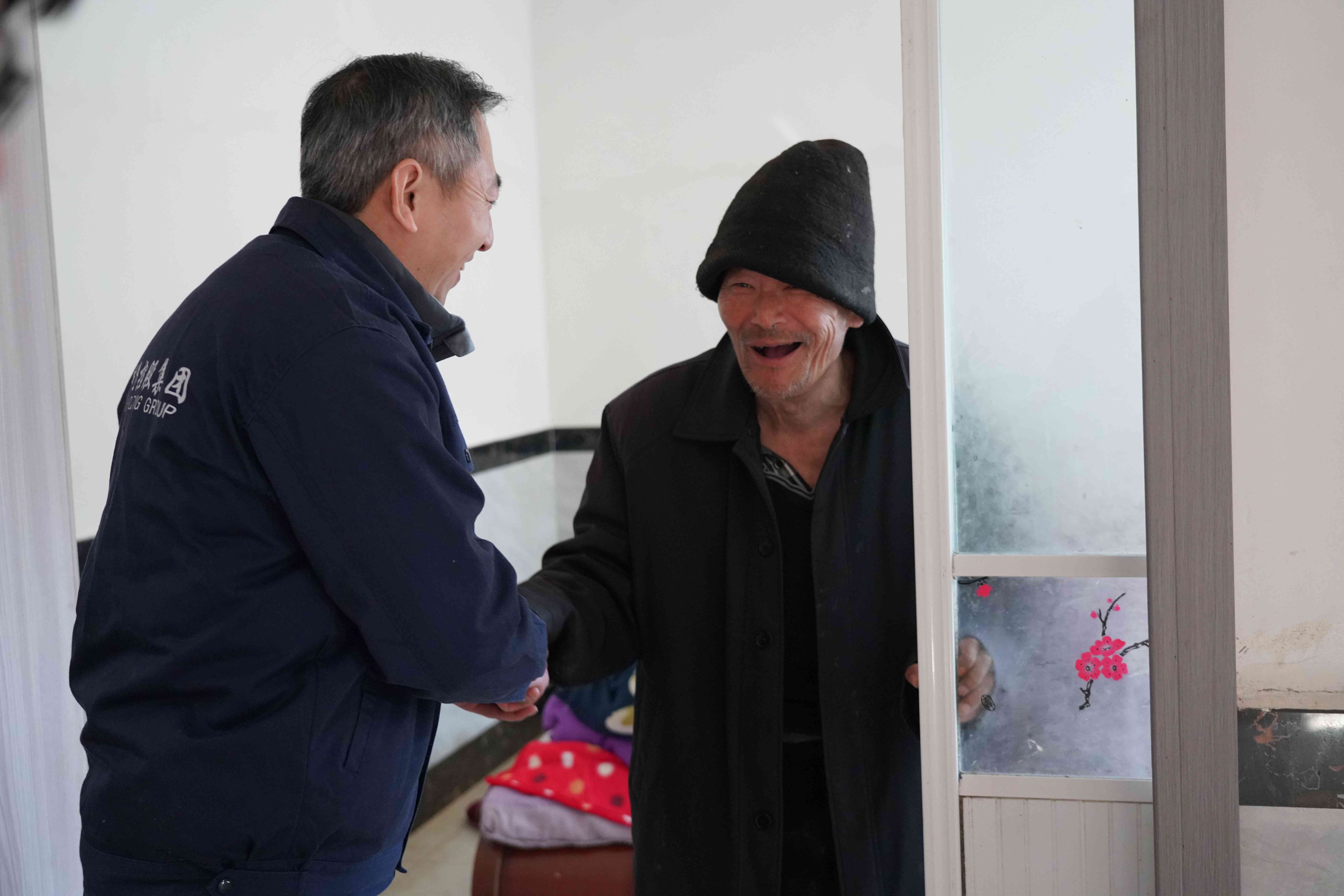 美女被吸乳羞羞白丝69xx