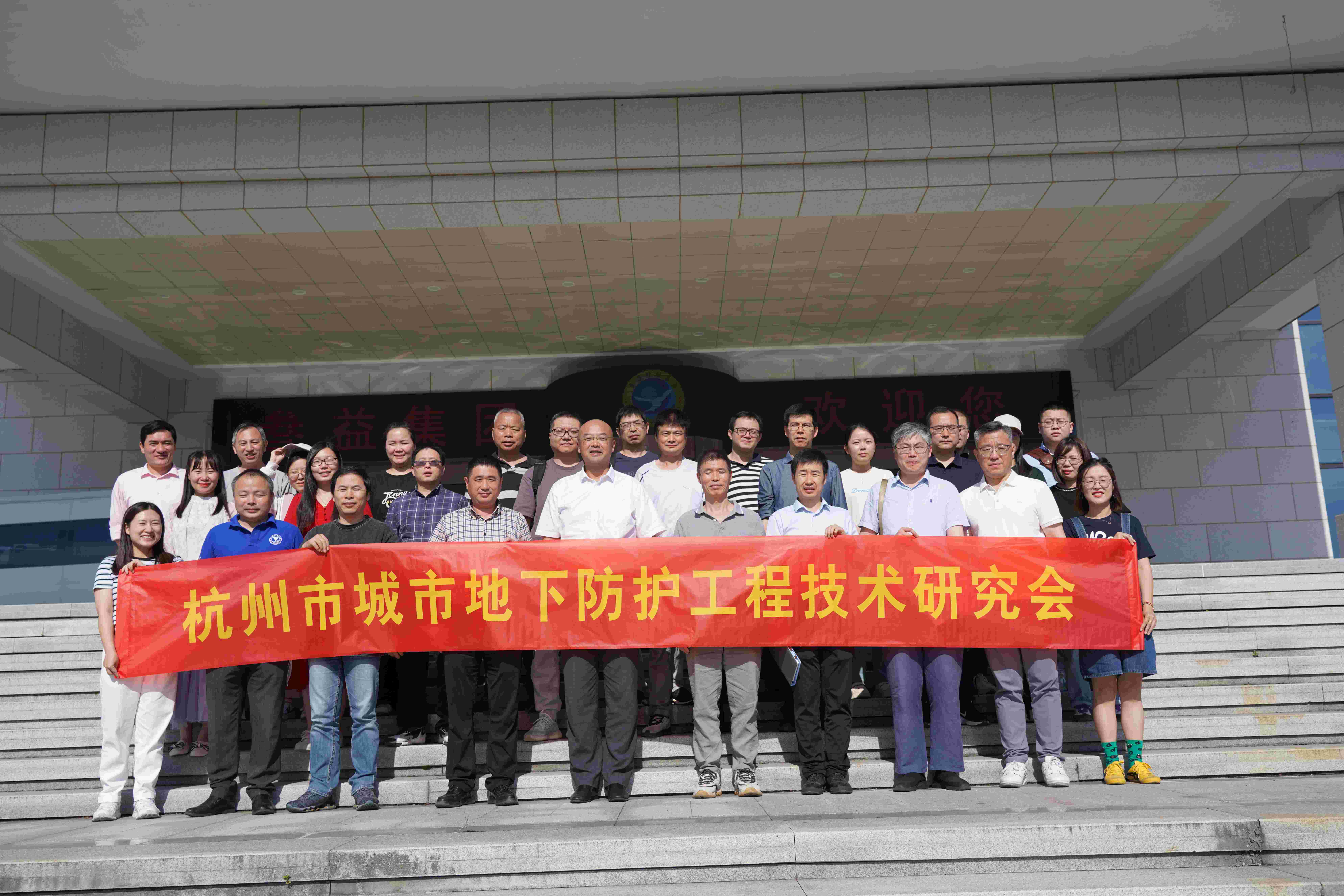 美女被吸乳羞羞白丝69xx